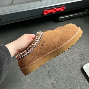 UGG Tasman Slipper